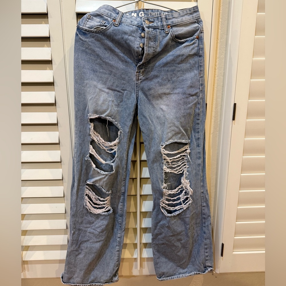 2/$25 High waisted Ripped Blue Jeans